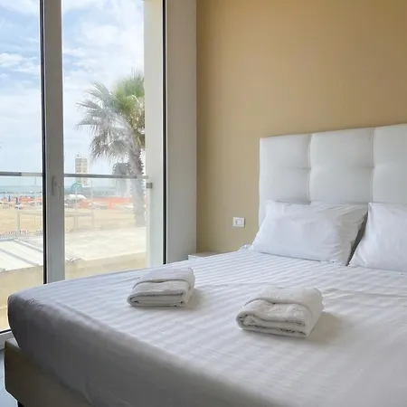 Apartament Trilocale Fronte Mare Con Vista Mare 102 *