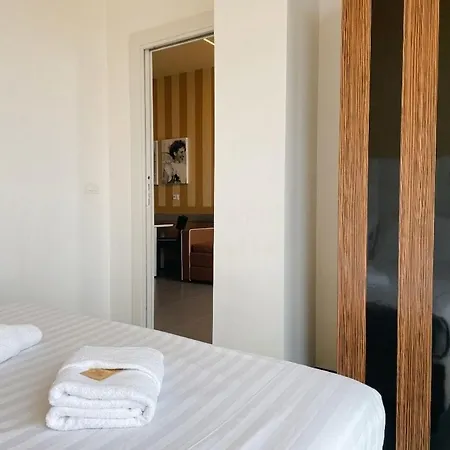 Apartament Trilocale Fronte Mare Con Vista Mare 102