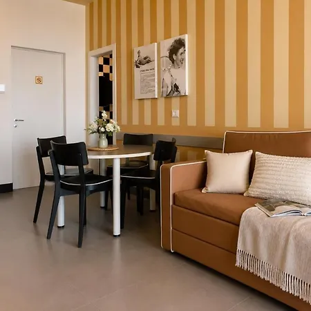 Trilocale Fronte Mare Con Vista Mare 102 Apartament